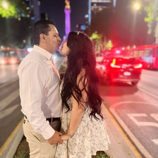 https://dayanaycarlos.com/wp-content/uploads/2024/06/1717622710982-540x540.jpg